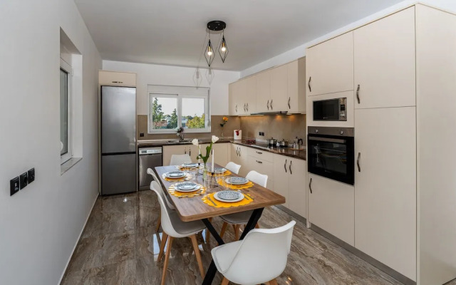 Sweet Home Apartments