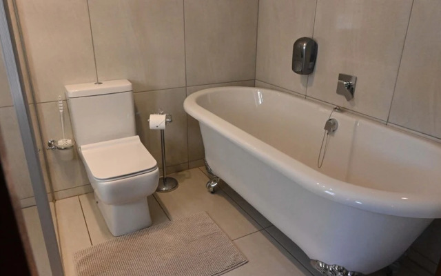 Lamor Guest House