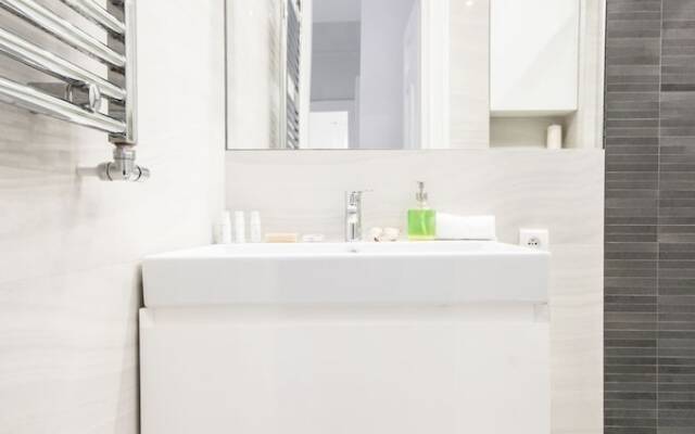 oompH Dobra Warsaw Central Luxurious Apt