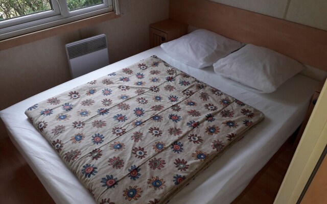 Camping La Croix Badeau - Mobilehomes