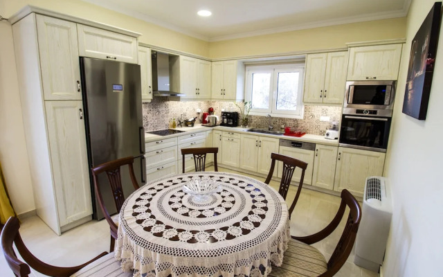 Alegria Holiday Home