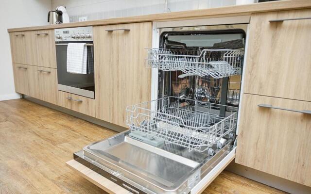 Charming 1BD Old Town Apartment by Hostlovers