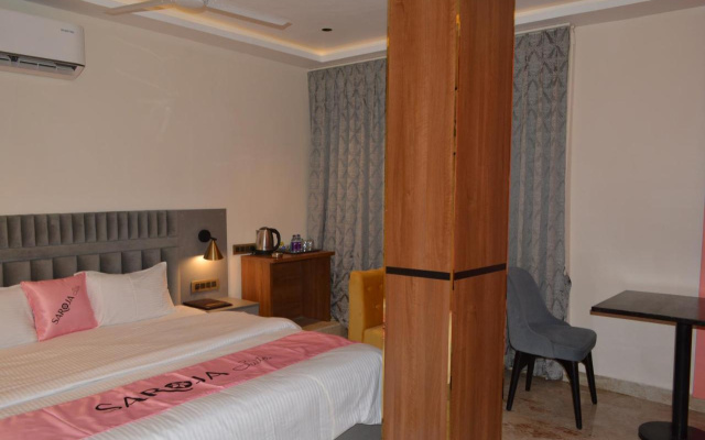 Saroja Suites