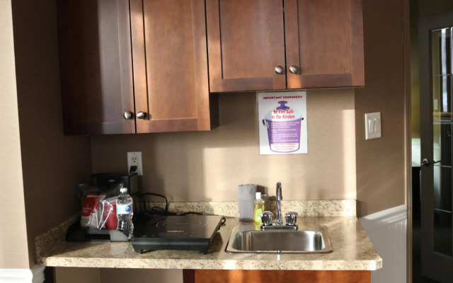 Nomad Hotel and Suites