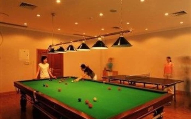 Lingxiu Hot Spring of Emei Mountain