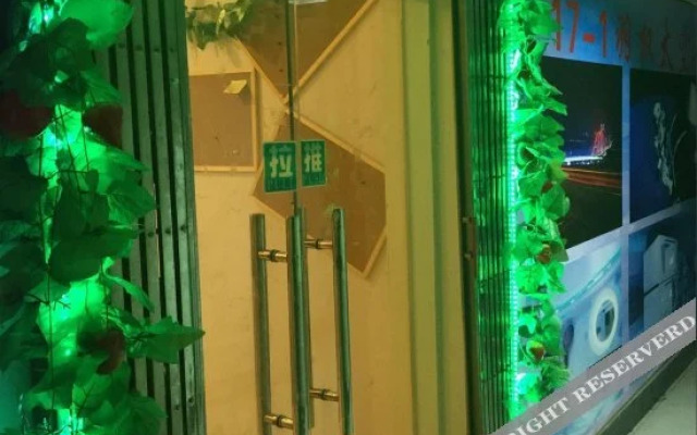 Yuquan Capsule Hostel