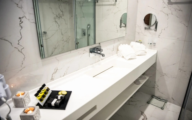 Lagaria Hotel & Apartments