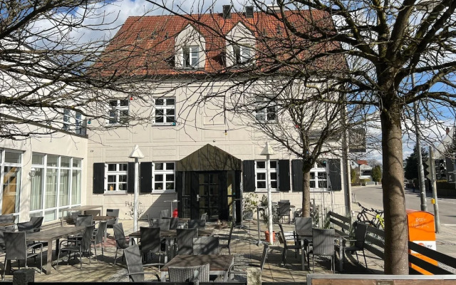 Upper-House