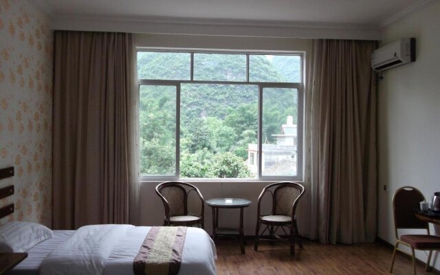 Shanshuiju Village Inn