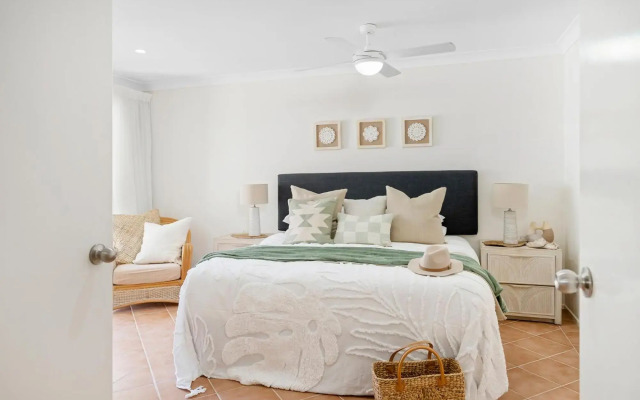 Sunrise Cove Holiday Apartments
