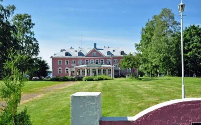 Hotel Ruusuhovi