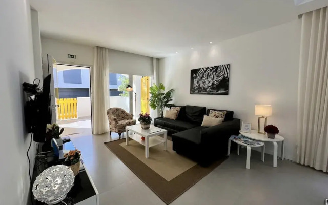 Vilamoura Club Villa 1 by Homing