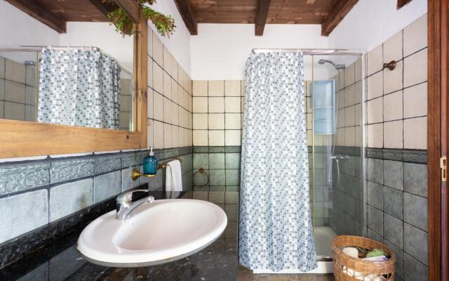 Home2Book Charming Nature Casa Aurora