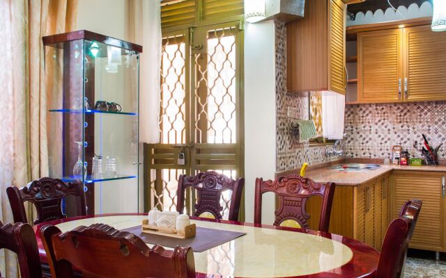 Albert Suites