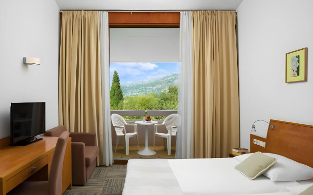 Valamar Tirena Hotel