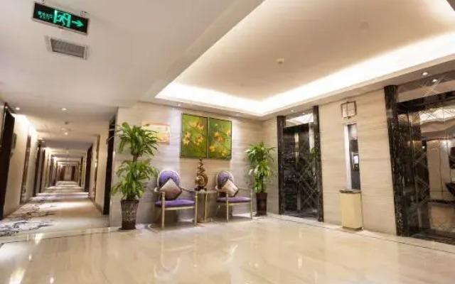 Wutongshu Holiday Hotel