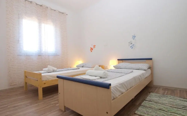 Apartment 1403