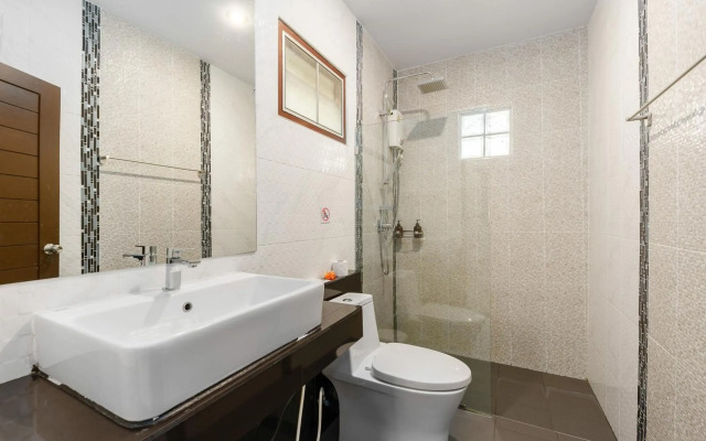 Promtsuk Buri Resort