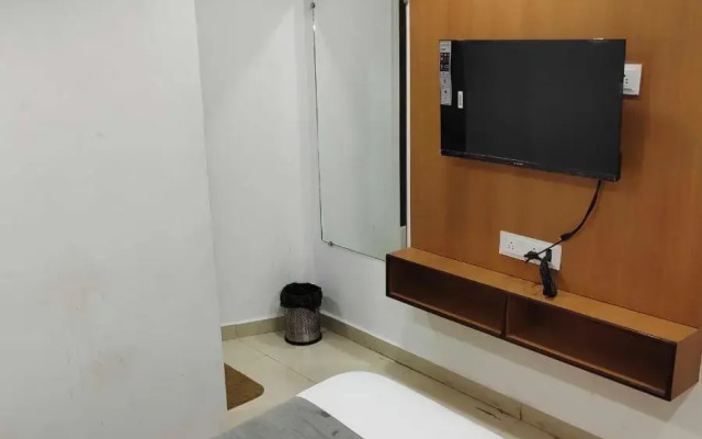 OYO 90158 Hotel Global