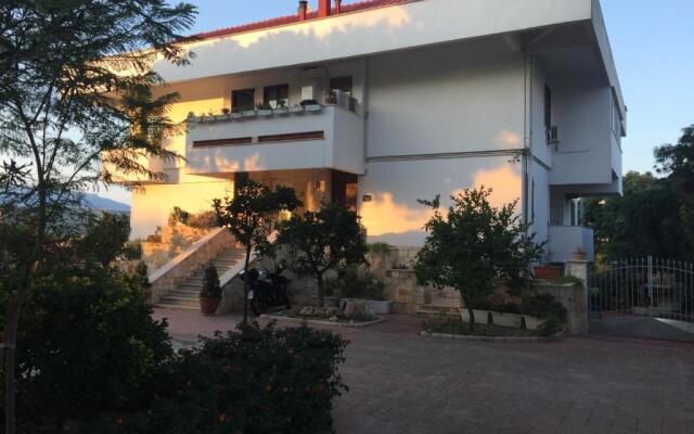 La Casa di Emanuella - Rooms & International Suites