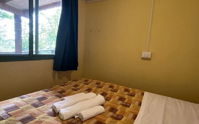 Snug Mobile Home in Toscana With Garden