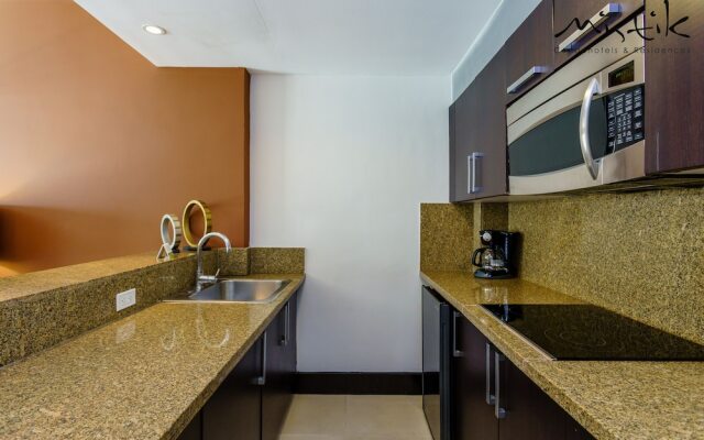 Aldea Thai Luxury Condohotel