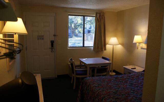 Holiday Inn Express & Suites Pensacola Airport Nor