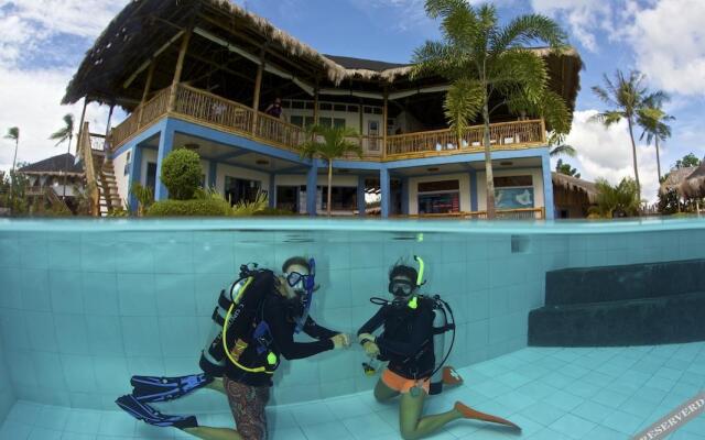 Liquid Dive Resort