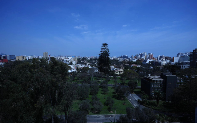 Suites del Bosque Hotel