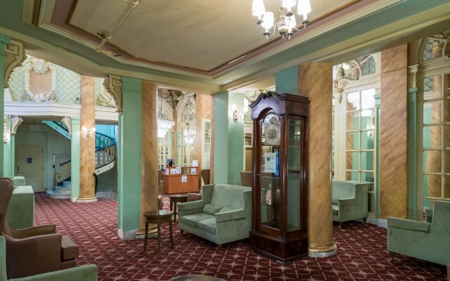 Wolcott Hotel