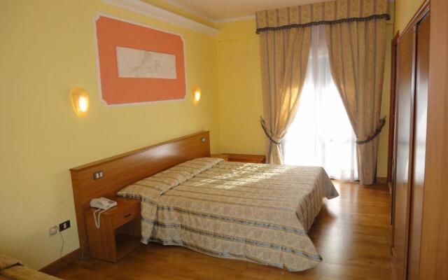 Ai Platani Hotel Moderno