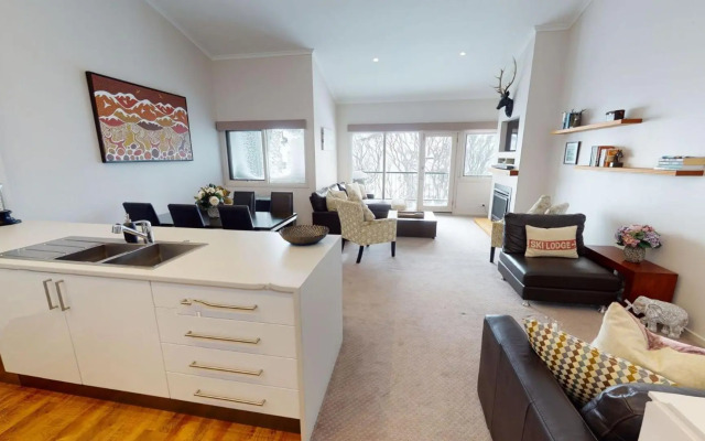 Lodge Apartment 25 The Stables