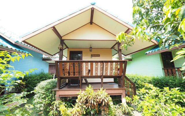 Baan Suanjarean Resort