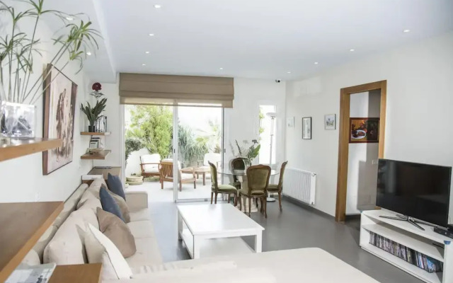 Tr s Charmante Maison aux Jardins de Carthage