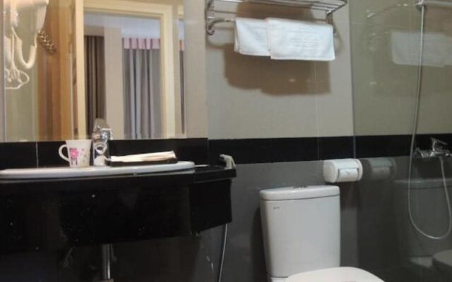 Mai Villa Thanh Cong Hotel