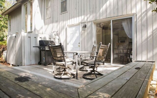 South Beach Lane 47 by RedAwning