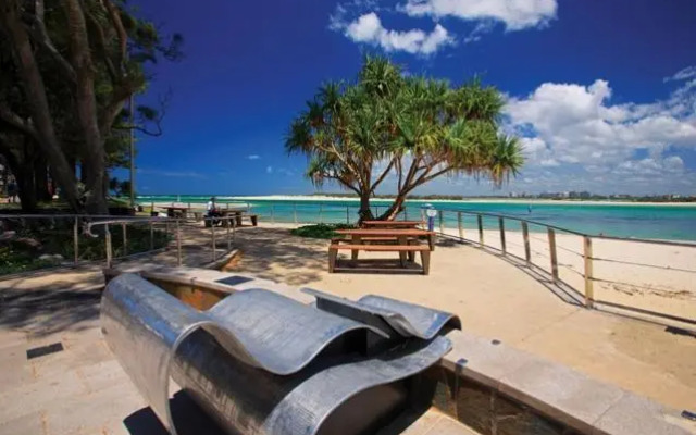 Columbia Point U6, 7 Bulcock Beach Esp