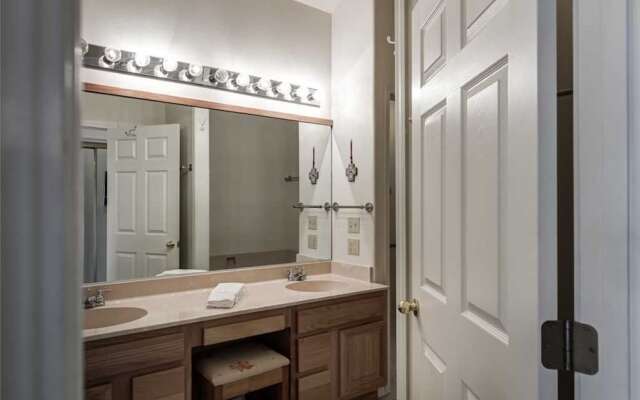 Awesome Views - Five Bedroom Cabin