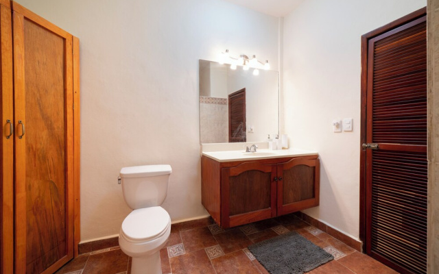 Condo with private cenote on 5Av - Sacbe