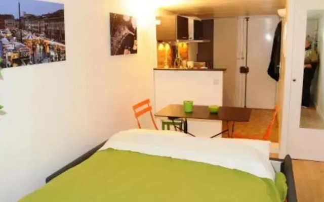 Studio rue de Montmartre