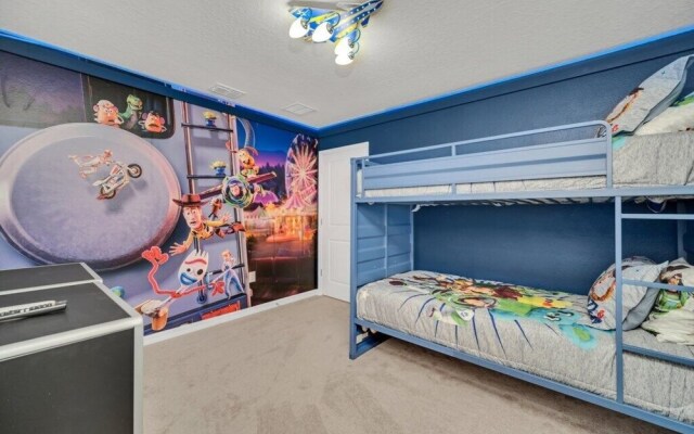 Phillips 8Bed Family Friendly Retreat