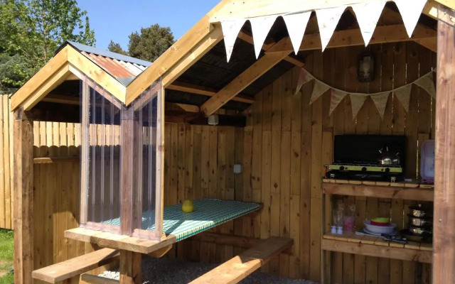 Killarney Glamping at the Grove, Suites And Lodges