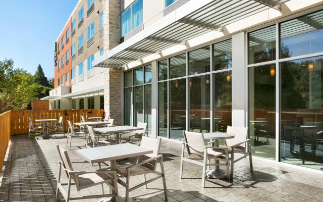 Holiday Inn Express & Suites Salisbury by IHG