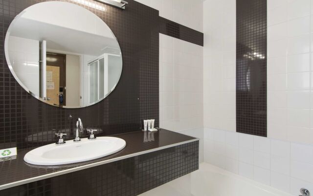 Metro Hotel Perth