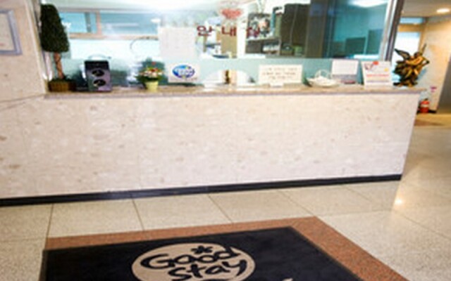 Goodstay Beach Motel