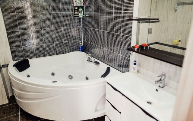 Апартаменты «люкс» на ул. Орджоникидзе, 37