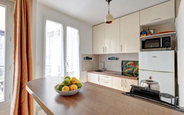 1BR Eiffel Tower & Rue Cler