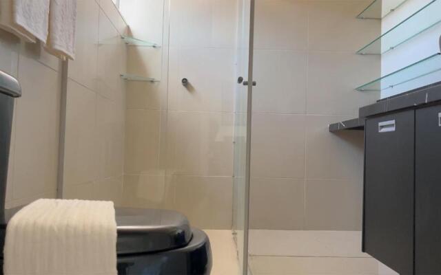 Luxuosa cobertura de 380m² a 850m da Av Beira Mar