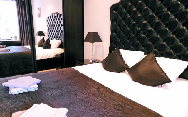 Modern 2 bedroom apartment in the city centre