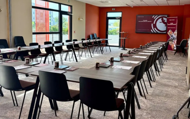 Aparthotel Adagio Access Porte De Camargue